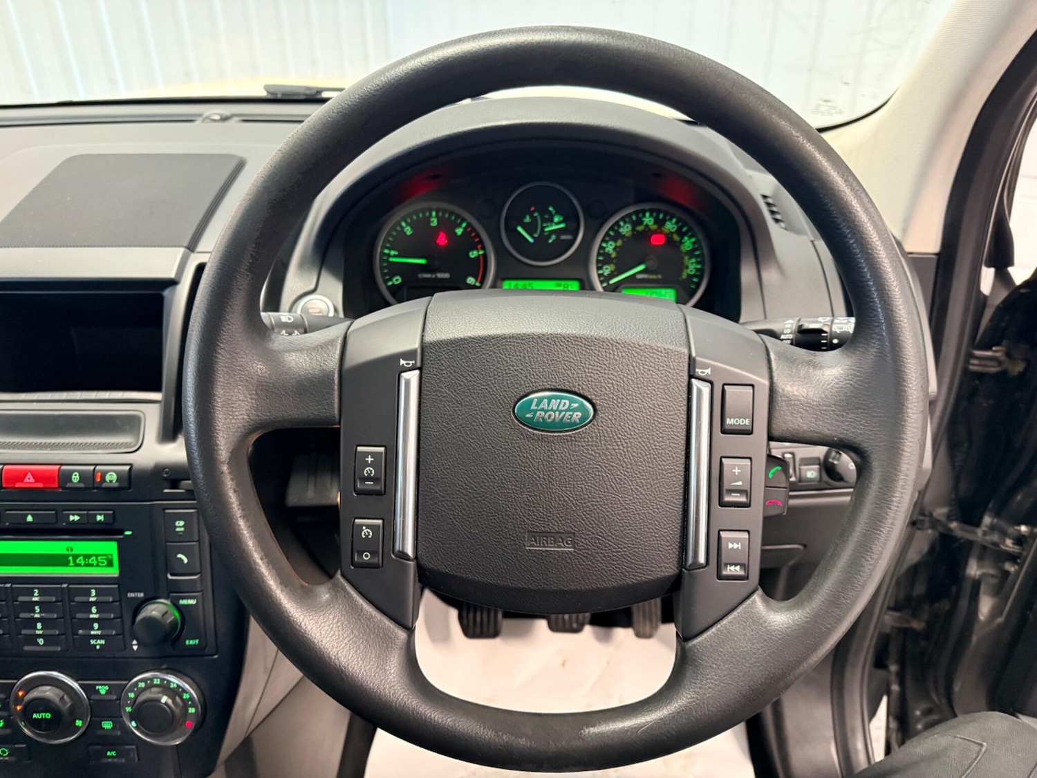 Used Land Rover Freelander 2010 for sale - 77611461: Photo 21