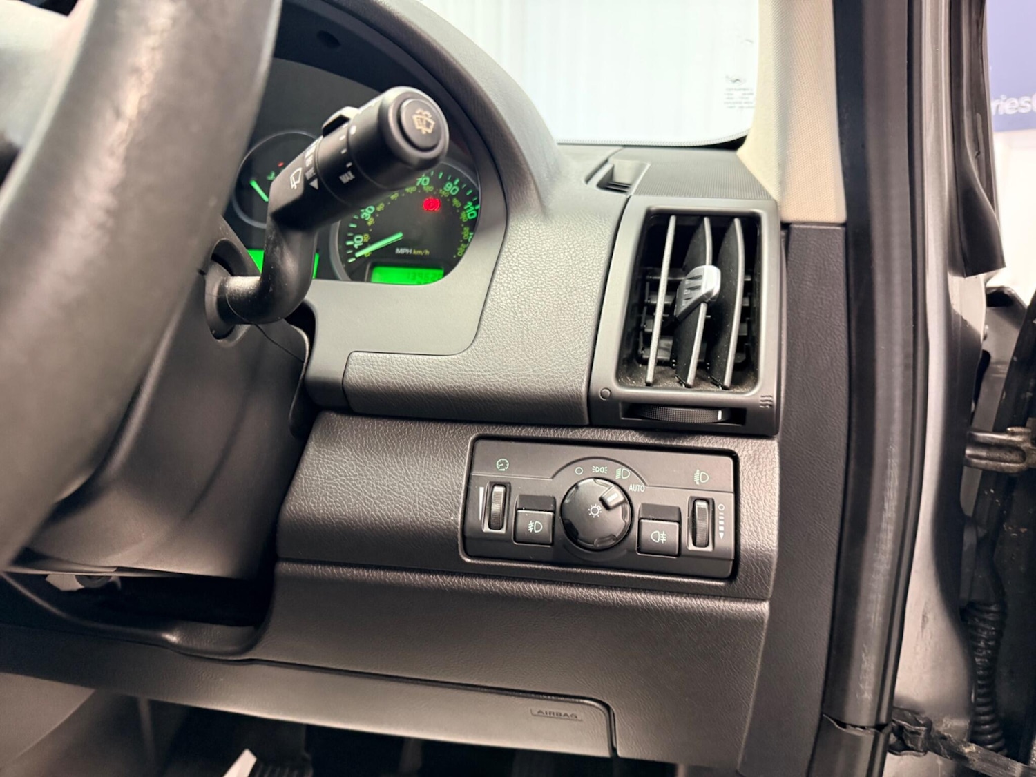 Used Land Rover Freelander 2010 for sale - 77611461: Photo 23