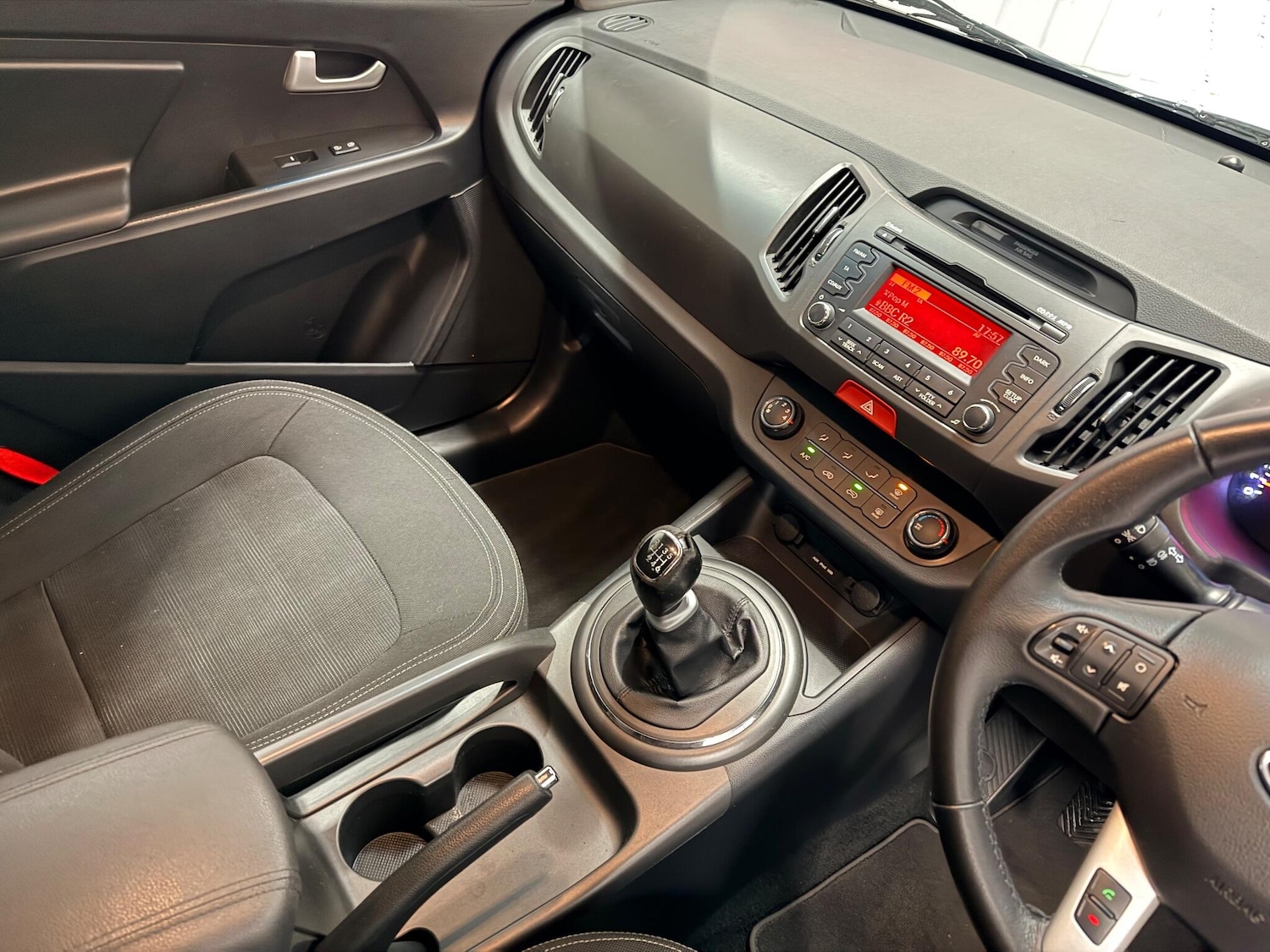 Used Kia Sportage 2010 for sale - 76499893: Photo 25