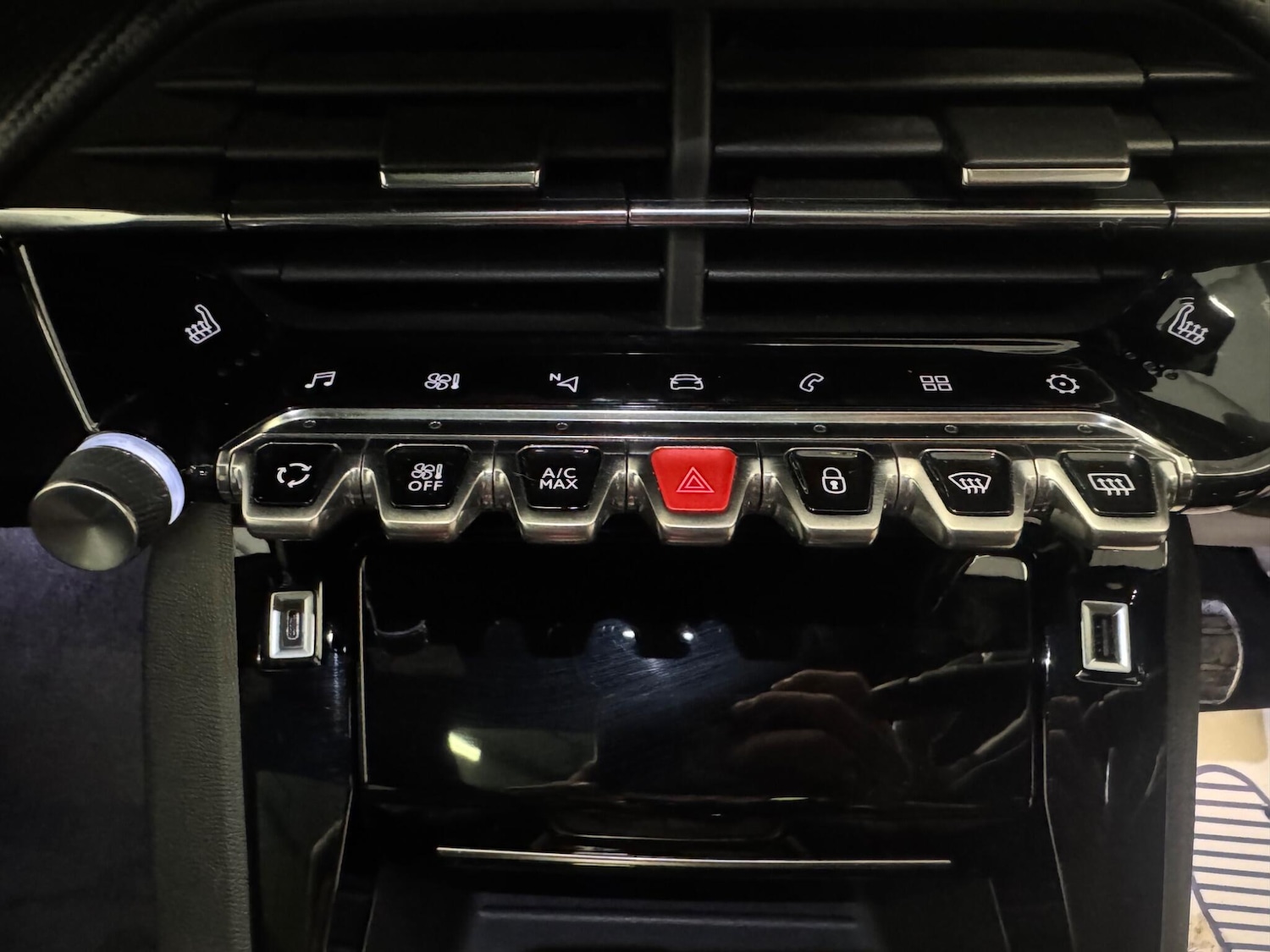 Used Peugeot 2008 2020 for sale - 78185398: Photo 27