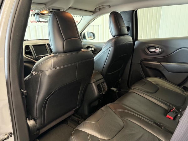Used Jeep Cherokee 2015 for sale - 76325978: Photo 13