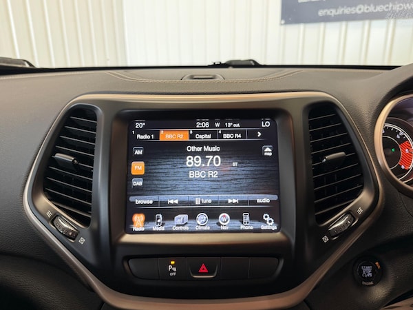 Used Jeep Cherokee 2015 for sale - 76325978: Photo 28