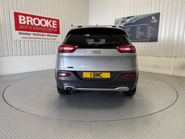 Used Jeep Cherokee 2015 for sale - 76325978: Photo 8