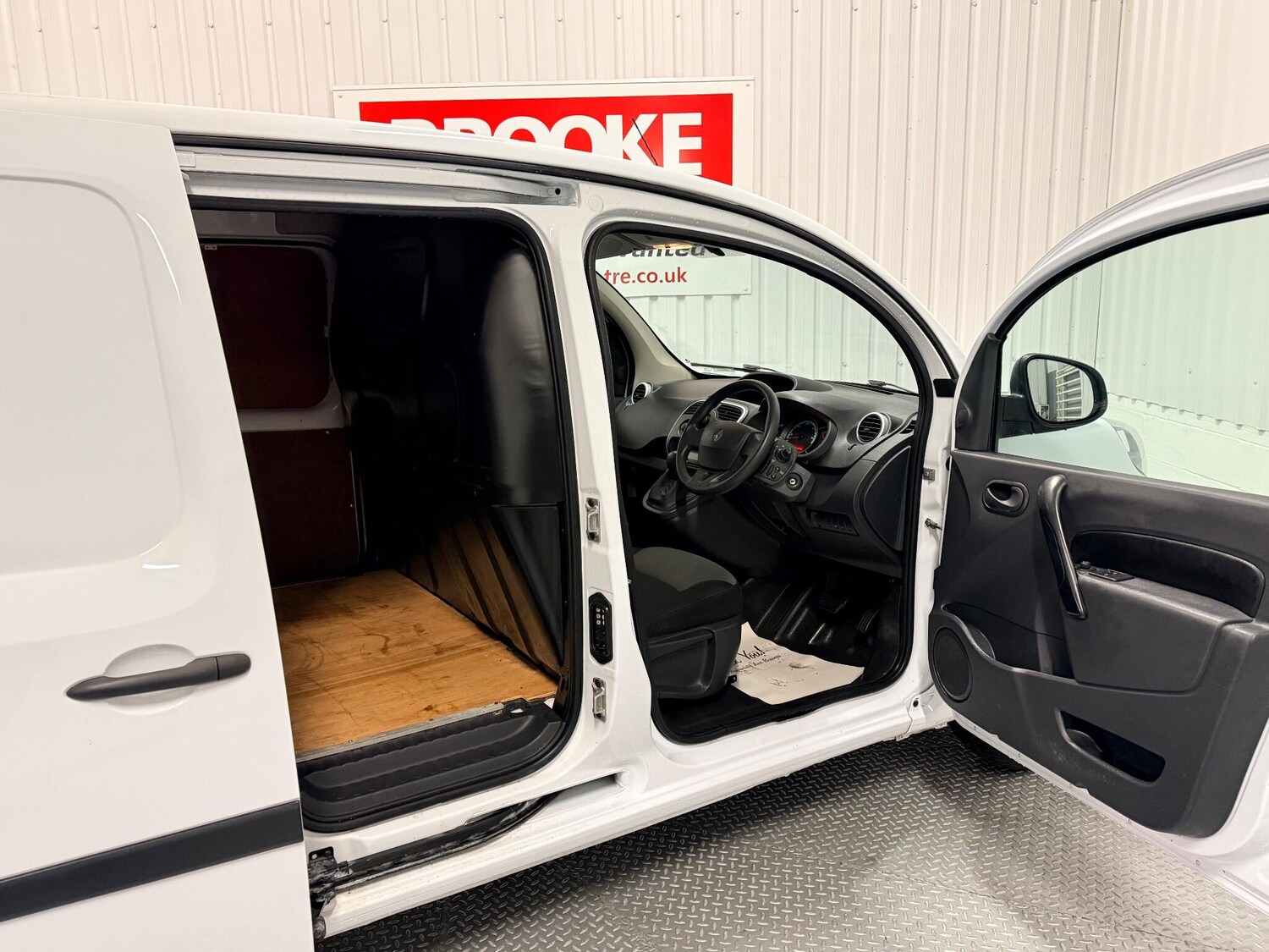 Used Renault Kangoo 2019 for sale - 77853416: Photo 14