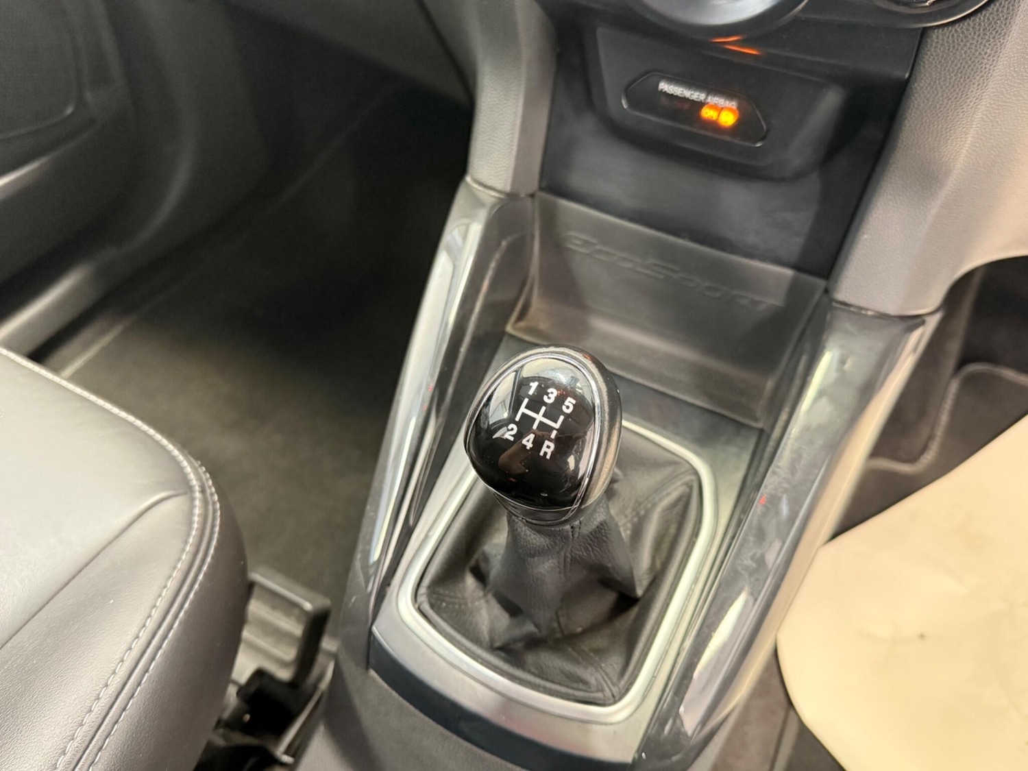 Used Ford Ecosport 2016 for sale - 77840039: Photo 32