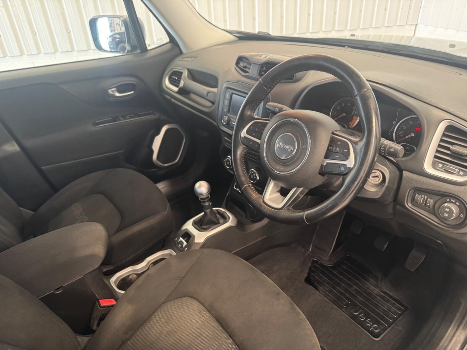 Used Jeep Renegade 2016 for sale - 78185395: Photo 17
