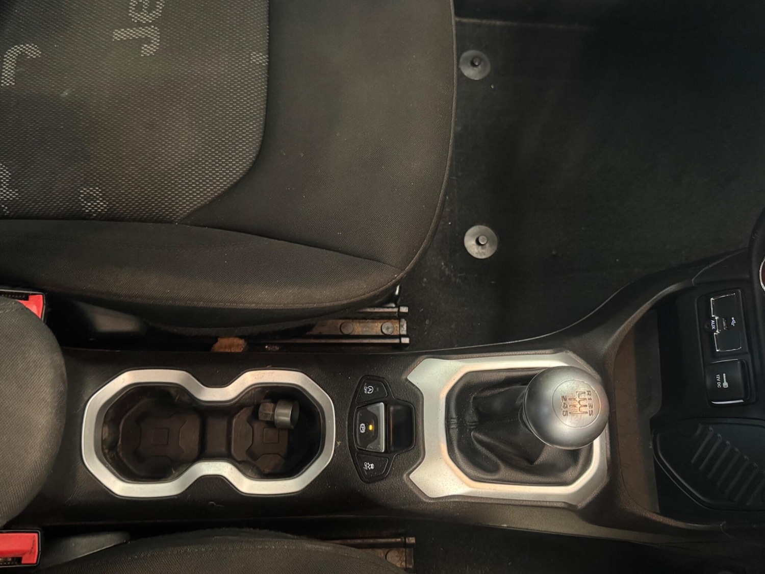 Used Jeep Renegade 2016 for sale - 78185395: Photo 29