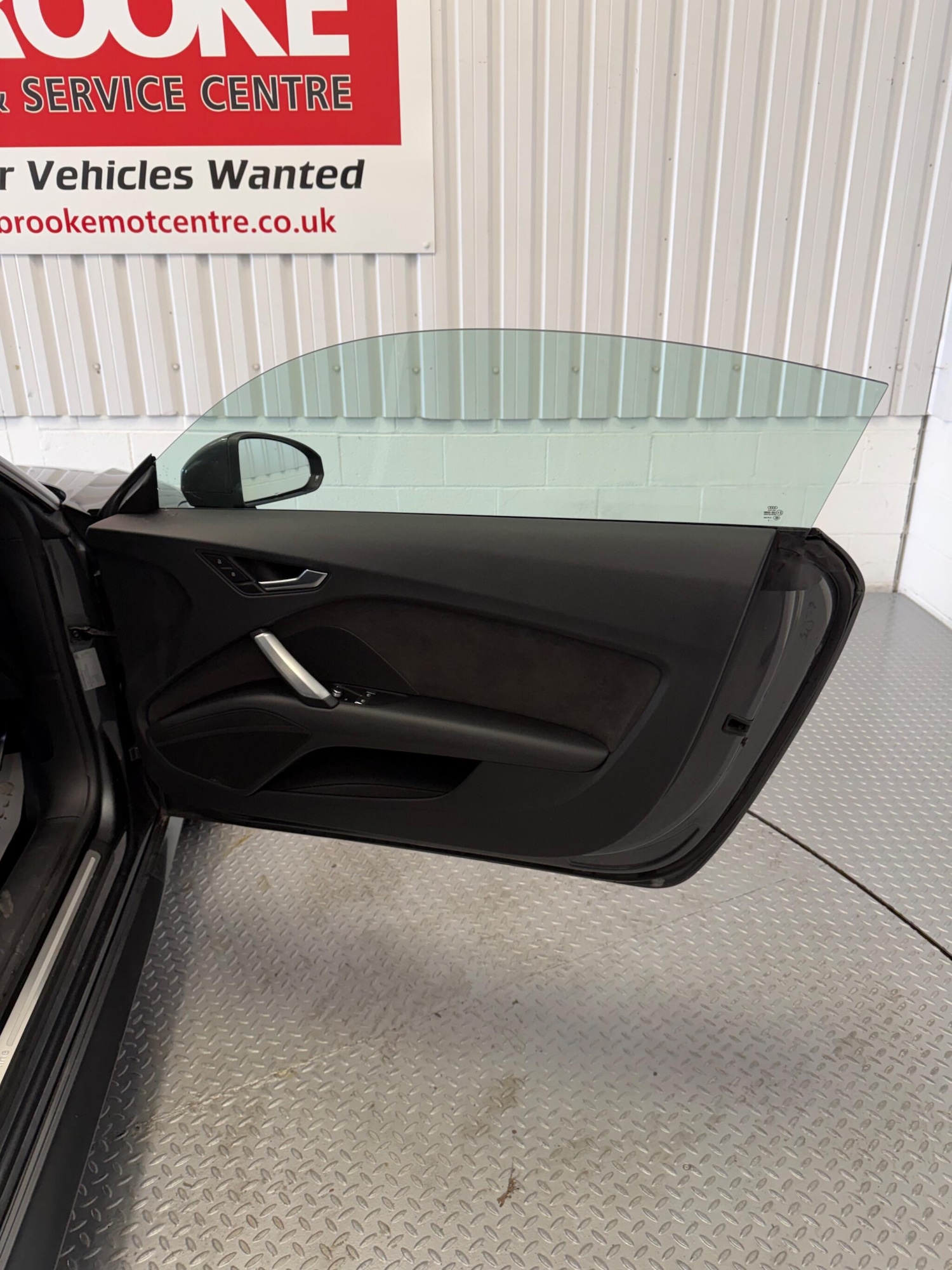 Used Audi TT 2017 for sale - 77993307: Photo 15