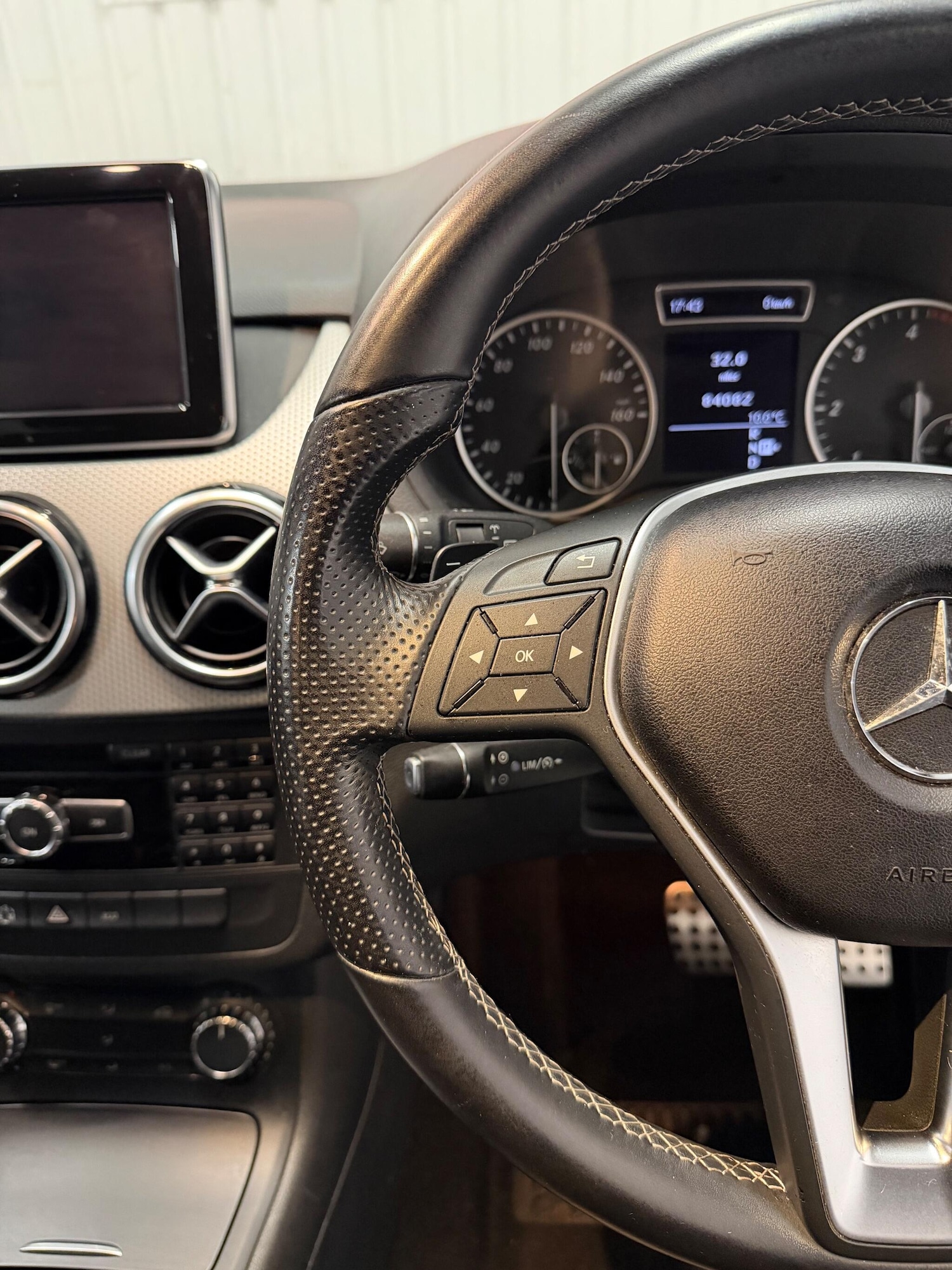 Used Mercedes-Benz B Class 2012 for sale - 76771647: Photo 19