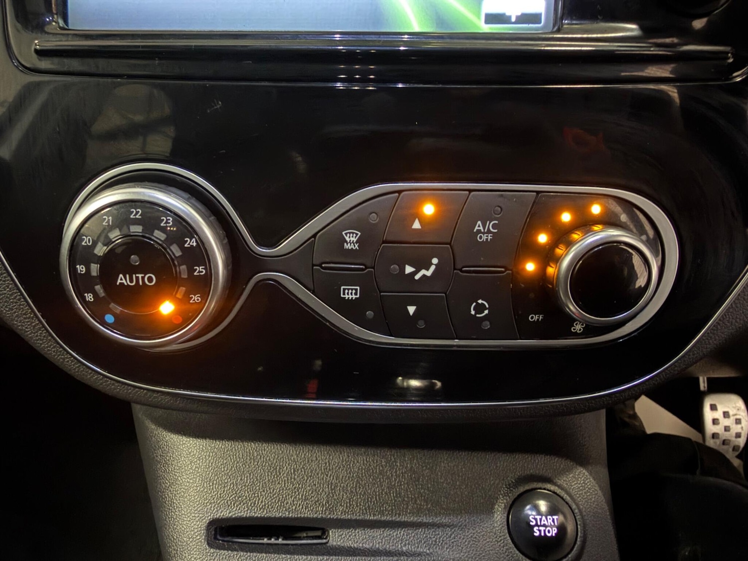 Used Renault Captur 2017 for sale - 77290880: Photo 26