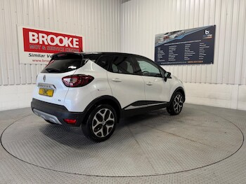 Used Renault Captur 2017 for sale - 77290880: Photo