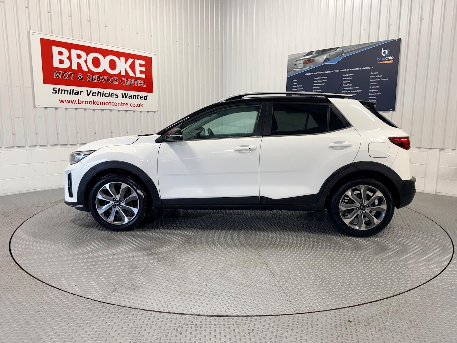 Used Kia Stonic 2018 for sale - 76887295: Photo 10