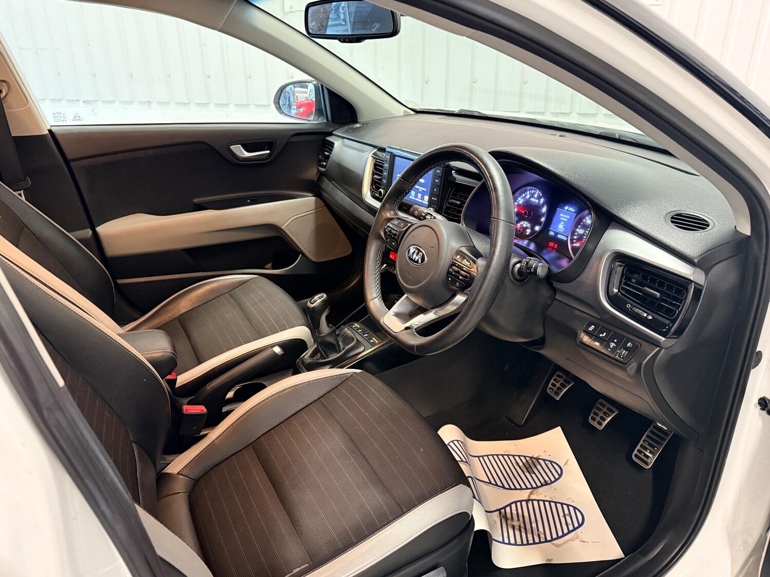 Used Kia Stonic 2018 for sale - 76887295: Photo 18