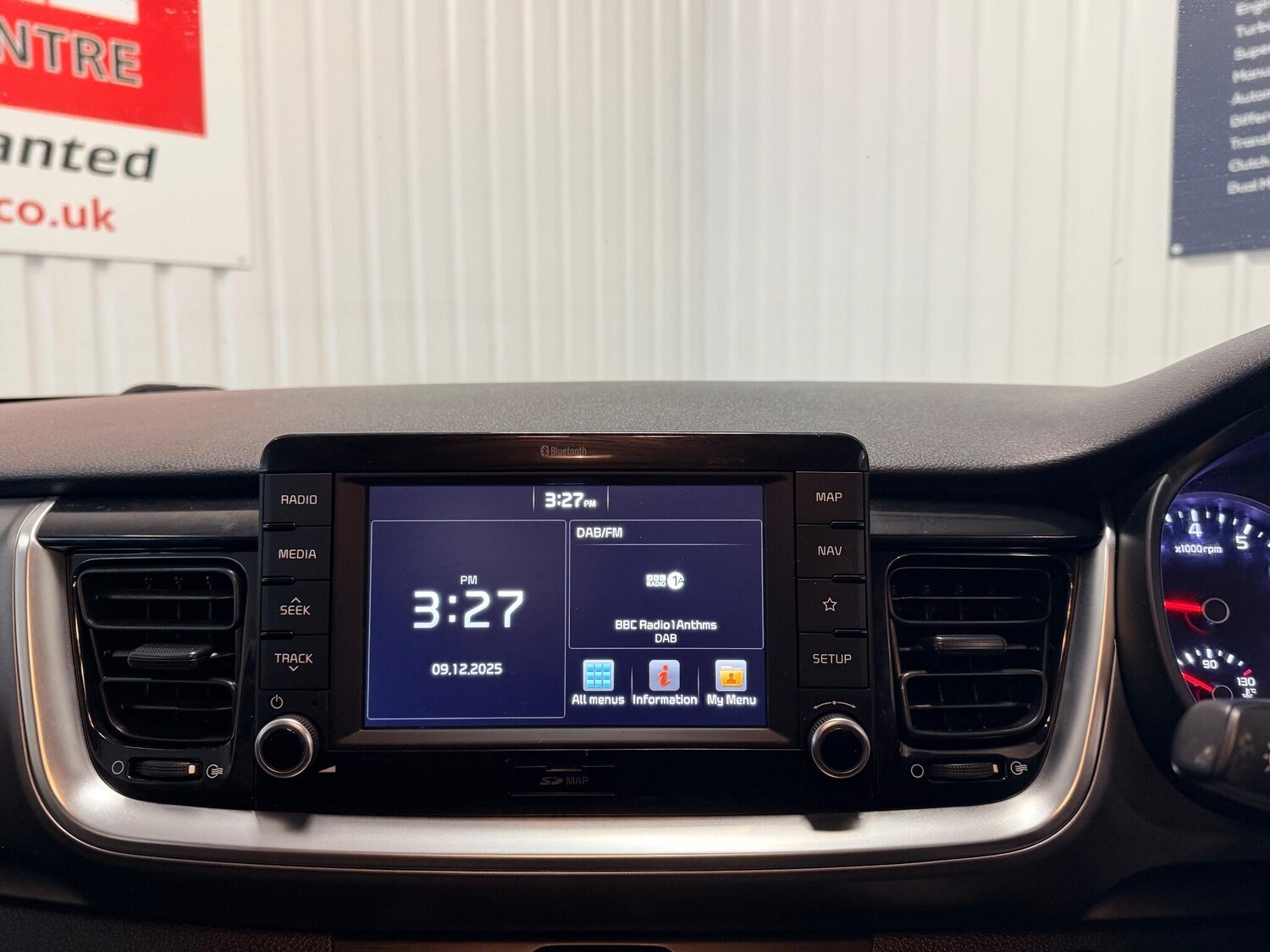 Used Kia Stonic 2018 for sale - 76887295: Photo 29