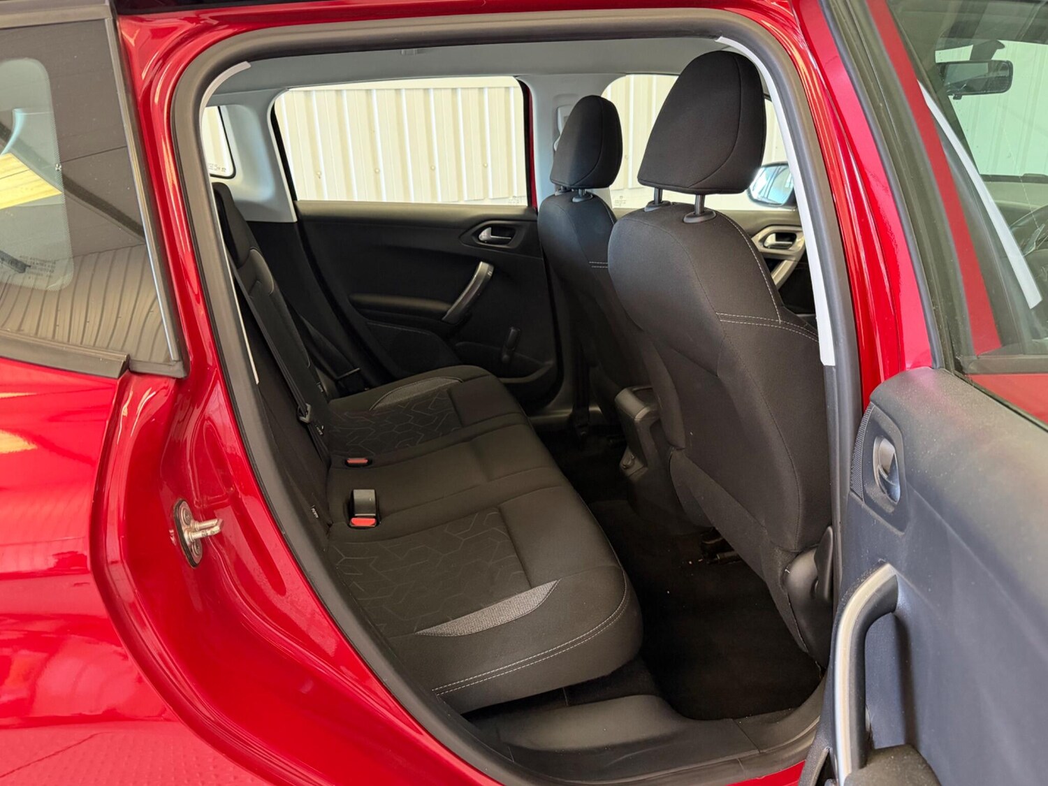 Used Peugeot 2008 2019 for sale - 77908485: Photo 12