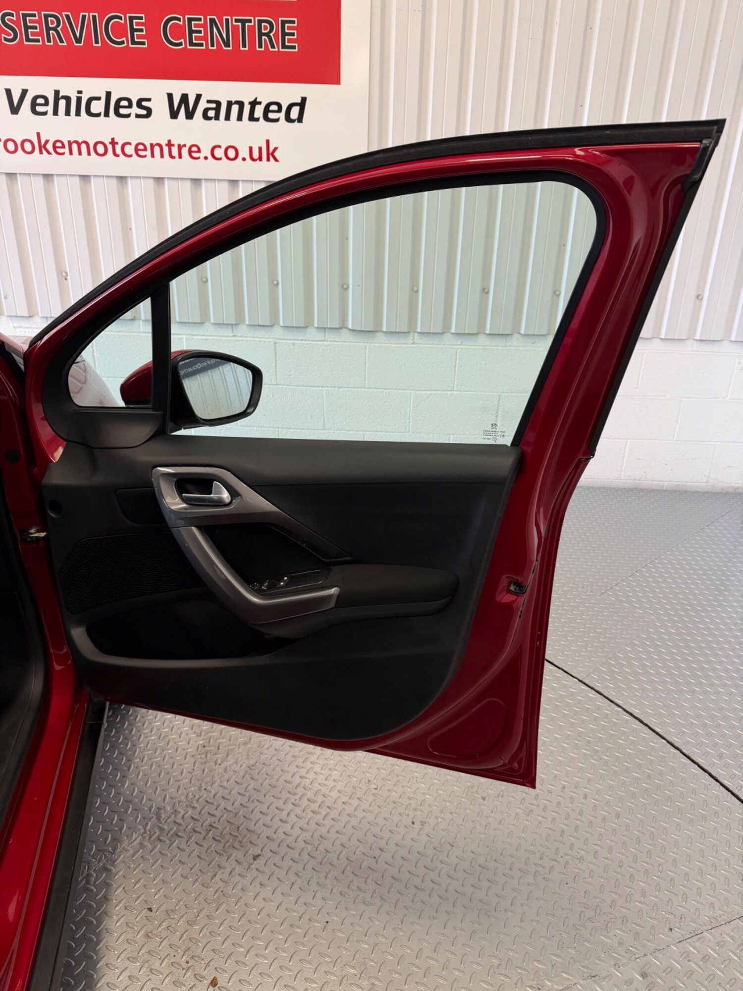 Used Peugeot 2008 2019 for sale - 77908485: Photo 16