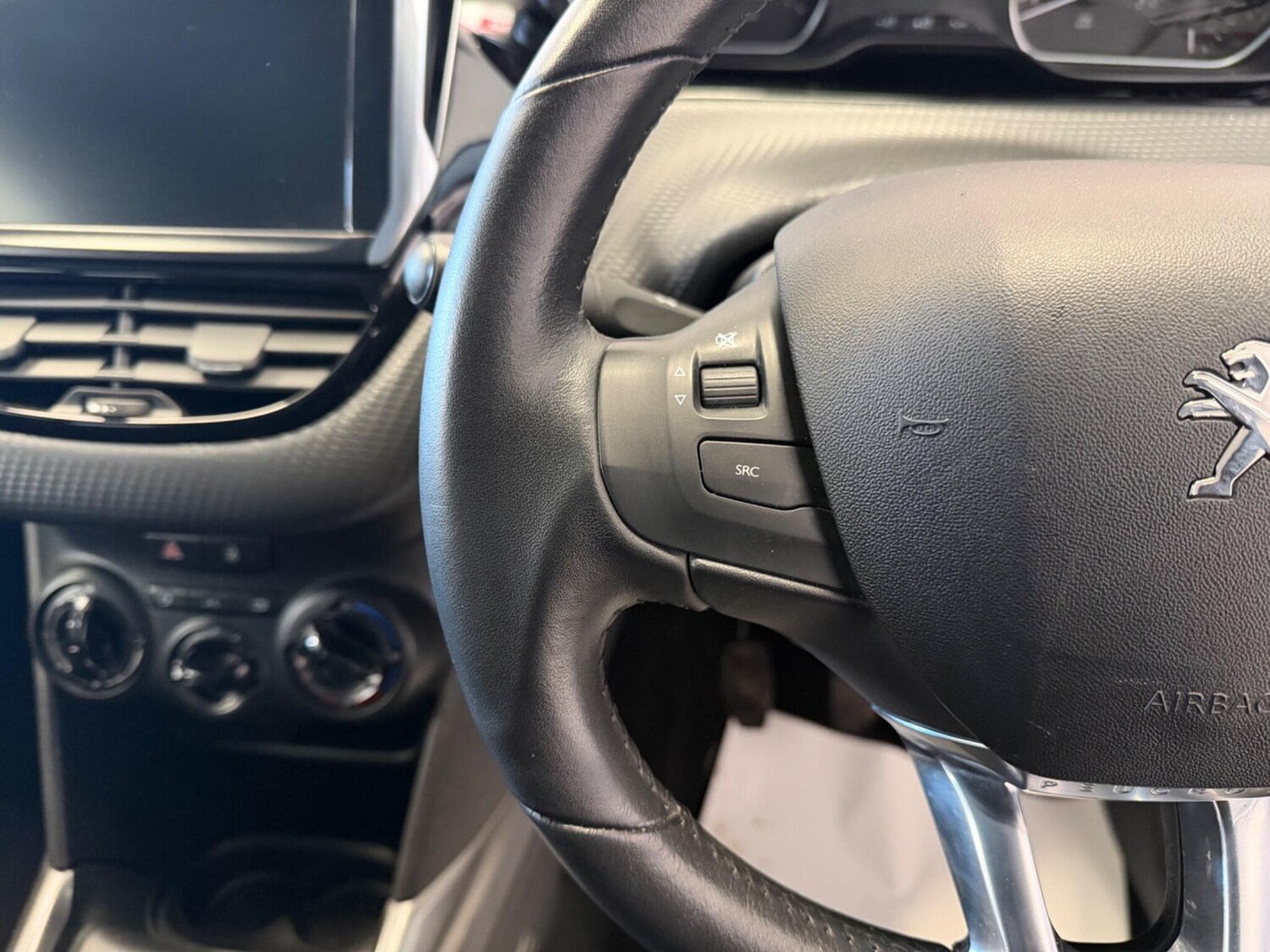 Used Peugeot 2008 2019 for sale - 77908485: Photo 19