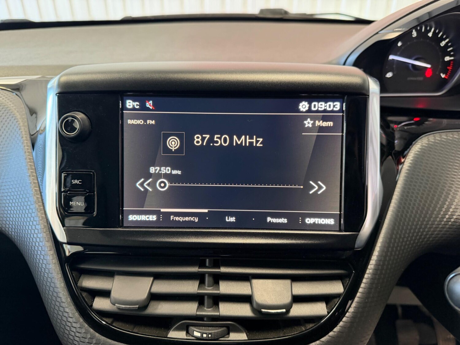 Used Peugeot 2008 2019 for sale - 77908485: Photo 24