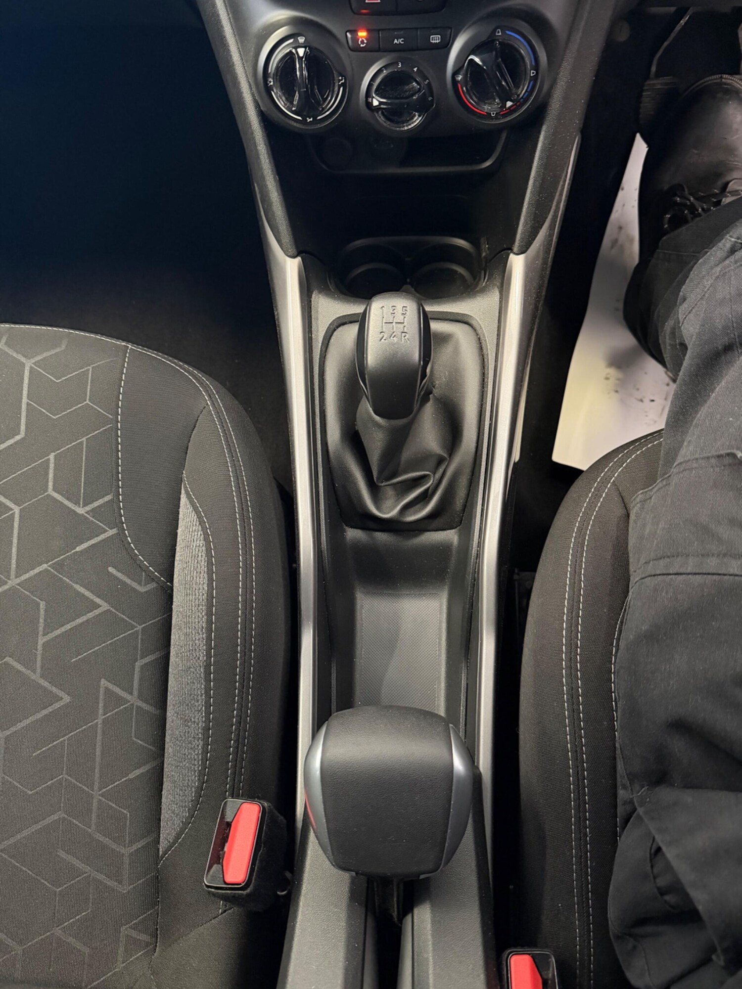 Used Peugeot 2008 2019 for sale - 77908485: Photo 26