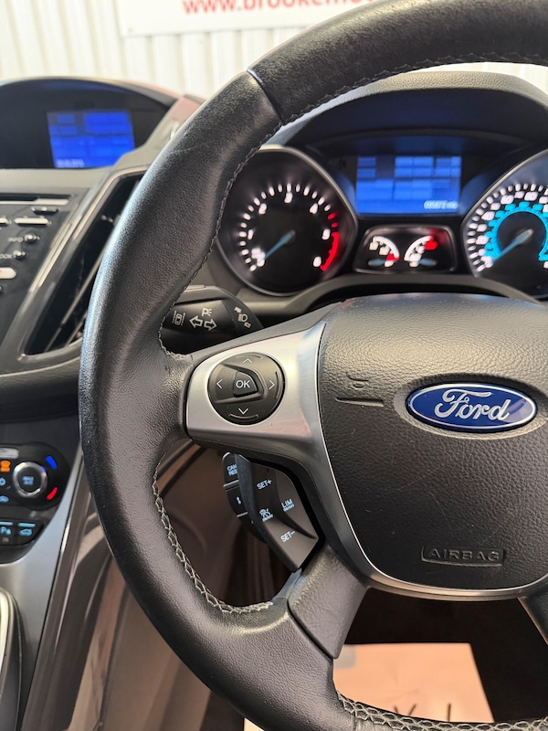 Used Ford Kuga 2015 for sale - 76294581: Photo 18