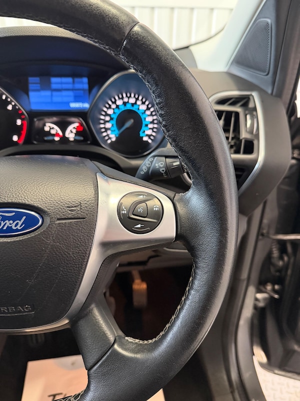 Used Ford Kuga 2015 for sale - 76294581: Photo 19