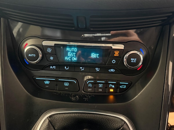 Used Ford Kuga 2015 for sale - 76294581: Photo 26