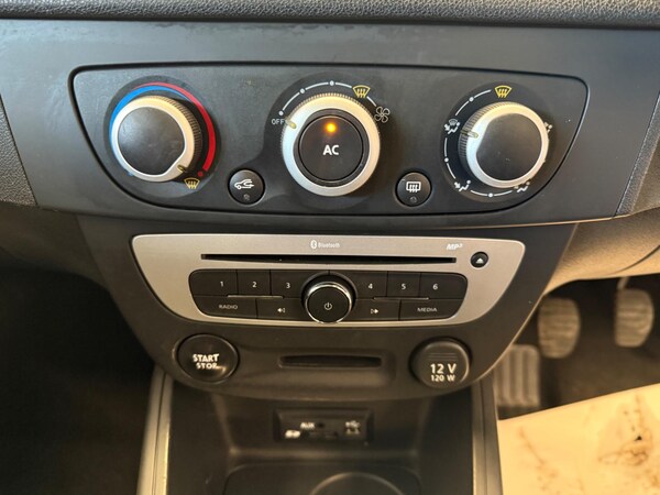 Used Renault Megane 2014 for sale - 74453377: Photo 25
