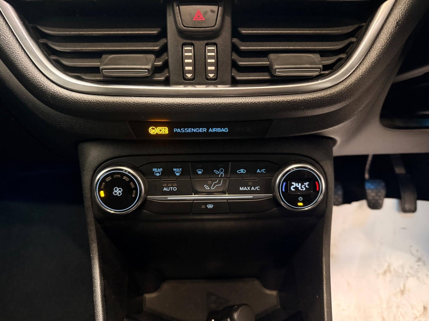 Used Ford Fiesta 2018 for sale - 77612132: Photo 25