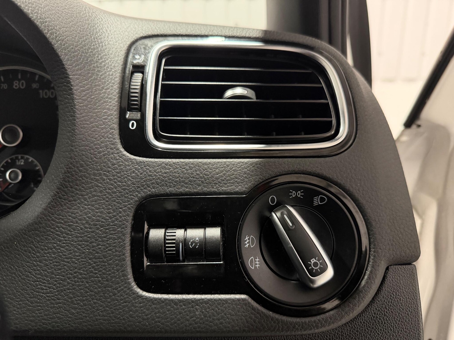 Used Volkswagen Polo 2024 for sale - 76457501: Photo 20