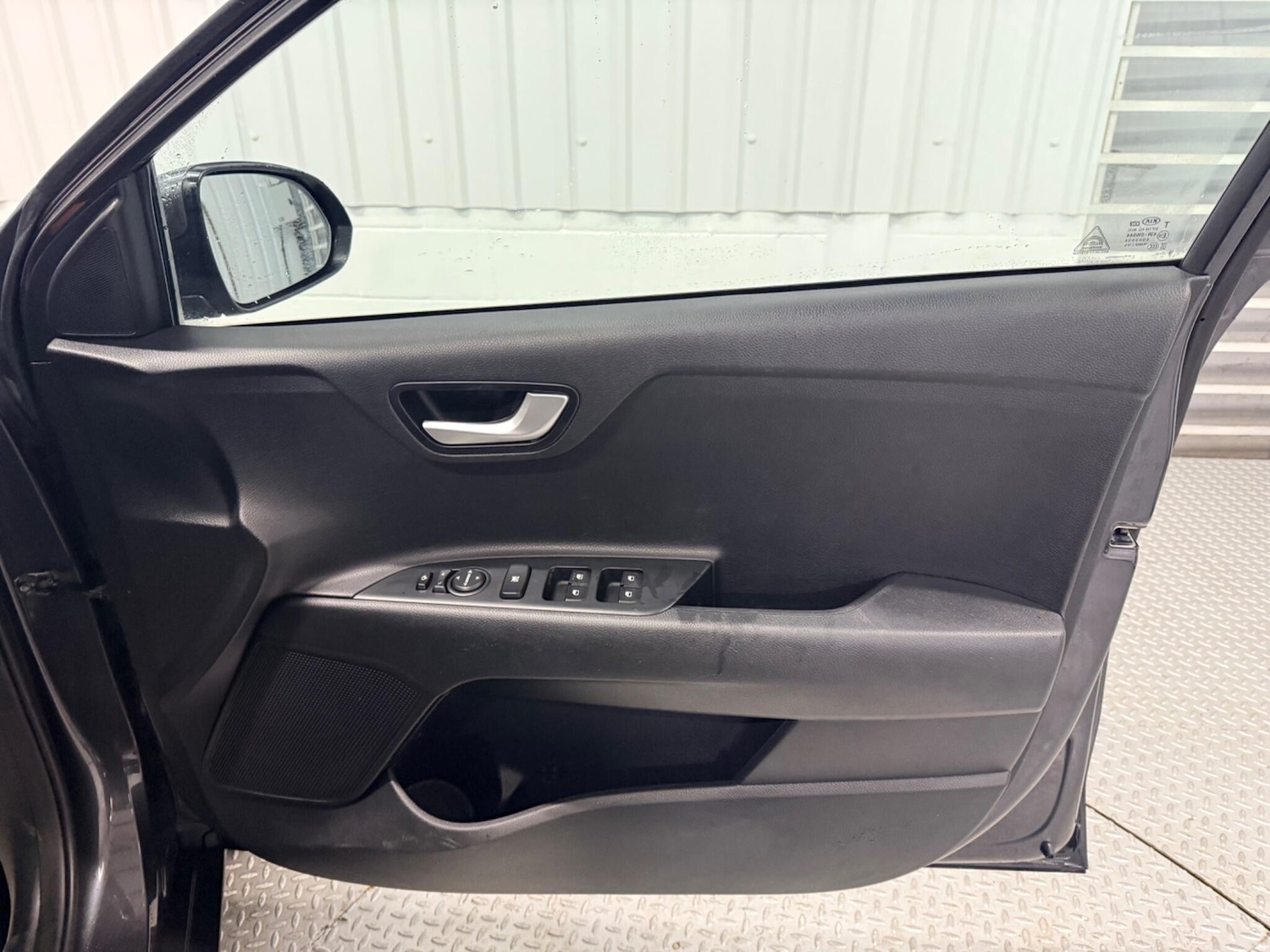 Used Kia Stonic 2019 for sale - 77386337: Photo 15