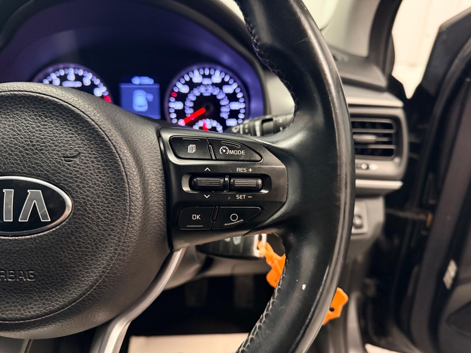 Used Kia Stonic 2019 for sale - 77386337: Photo 23