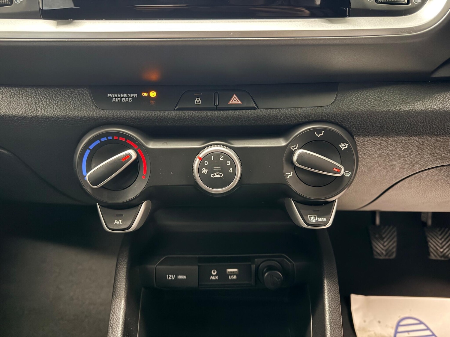 Used Kia Stonic 2019 for sale - 77386337: Photo 24