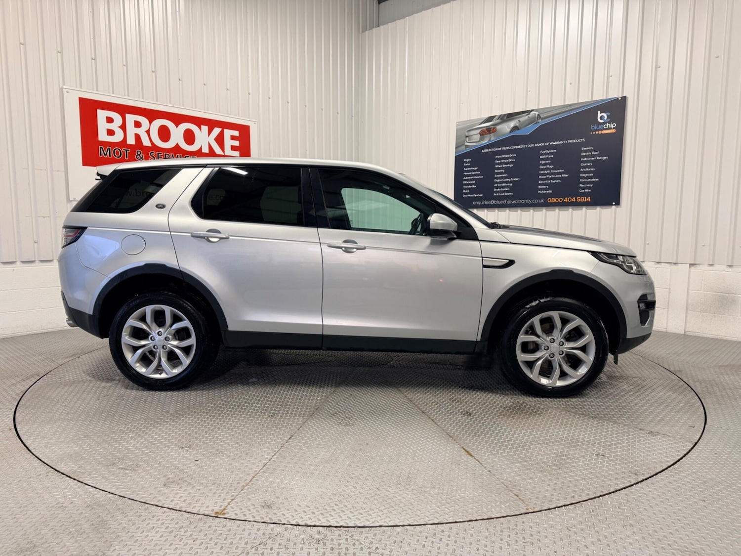 Used Land Rover Discovery Sport for sale - 77647171: Photo 6