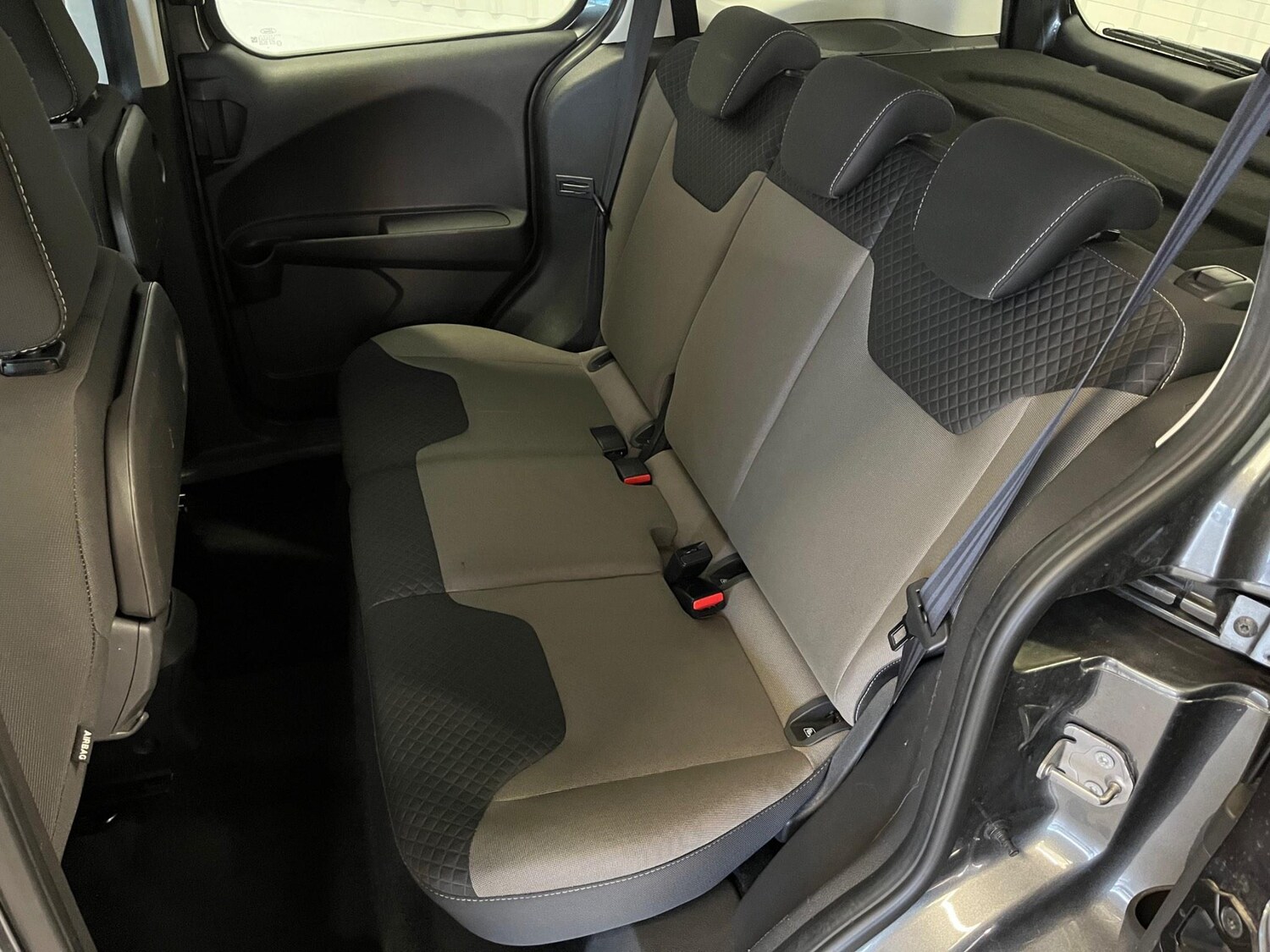 Used Ford Tourneo Courier 2019 for sale - 77838970: Photo 17