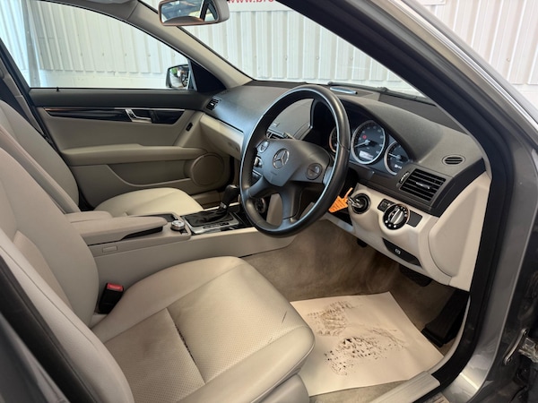 Used Mercedes-Benz C-Class 2009 for sale - 75478043: Photo 19