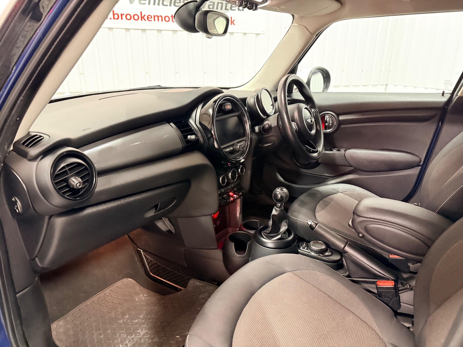 Used MINI Hatch 2015 for sale - 77015310: Photo 10