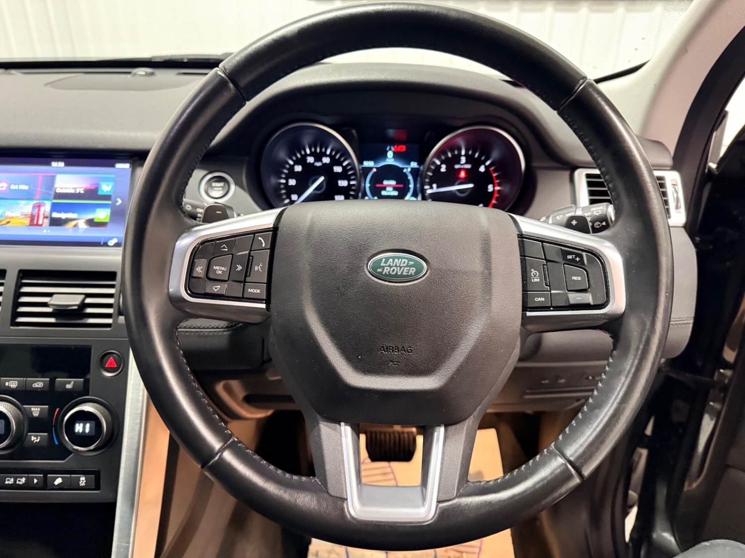 Used Land Rover Discovery Sport 2019 for sale - 77455445: Photo 21