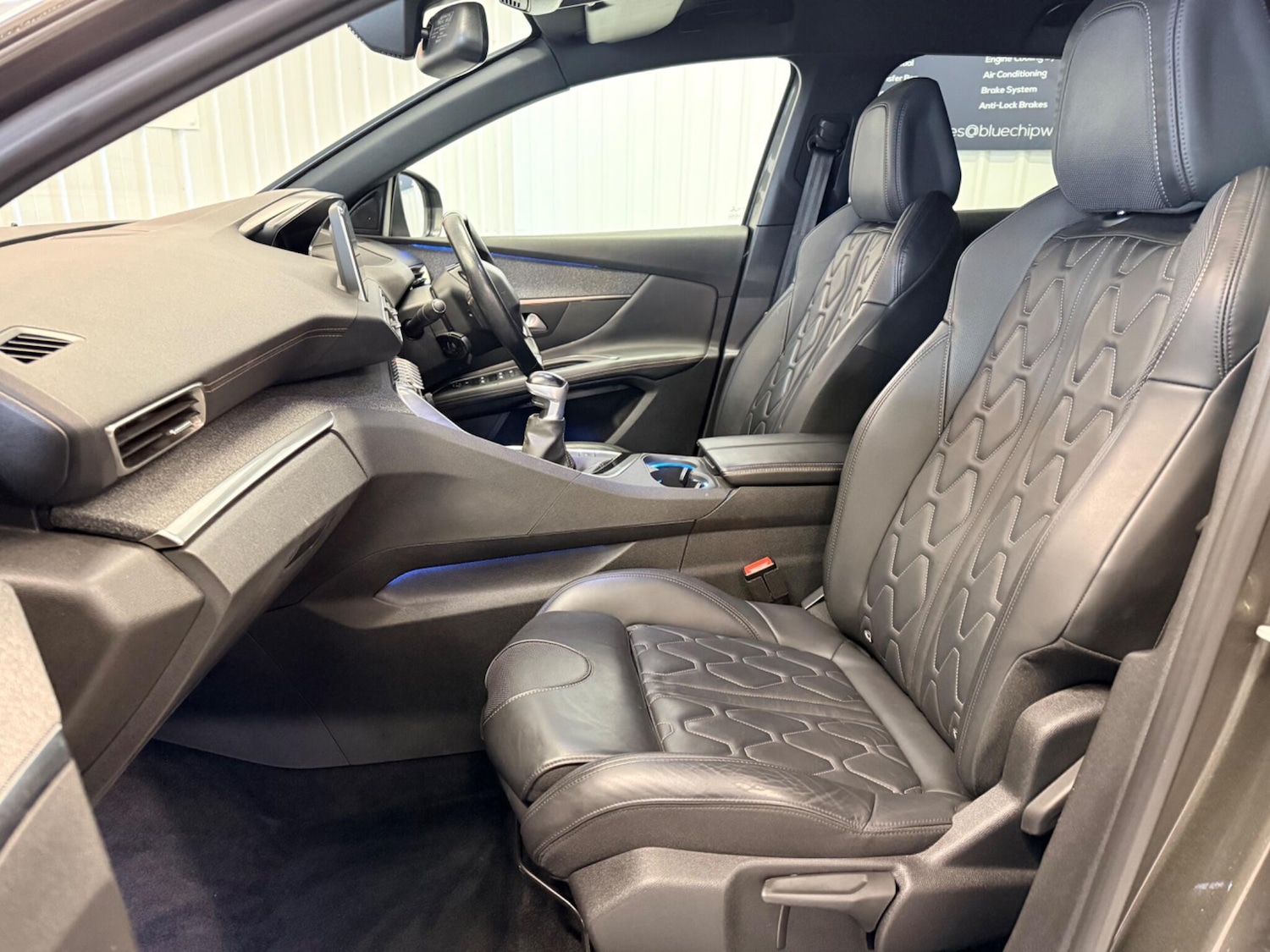 Used Peugeot 3008 2018 for sale - 77358704: Photo 10