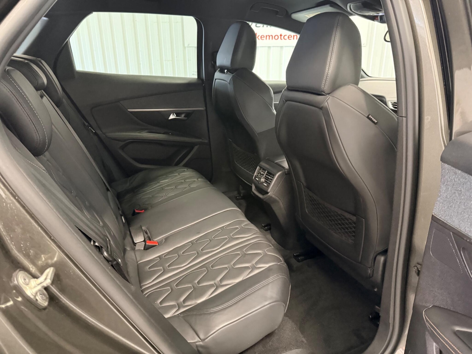 Used Peugeot 3008 2018 for sale - 77358704: Photo 17