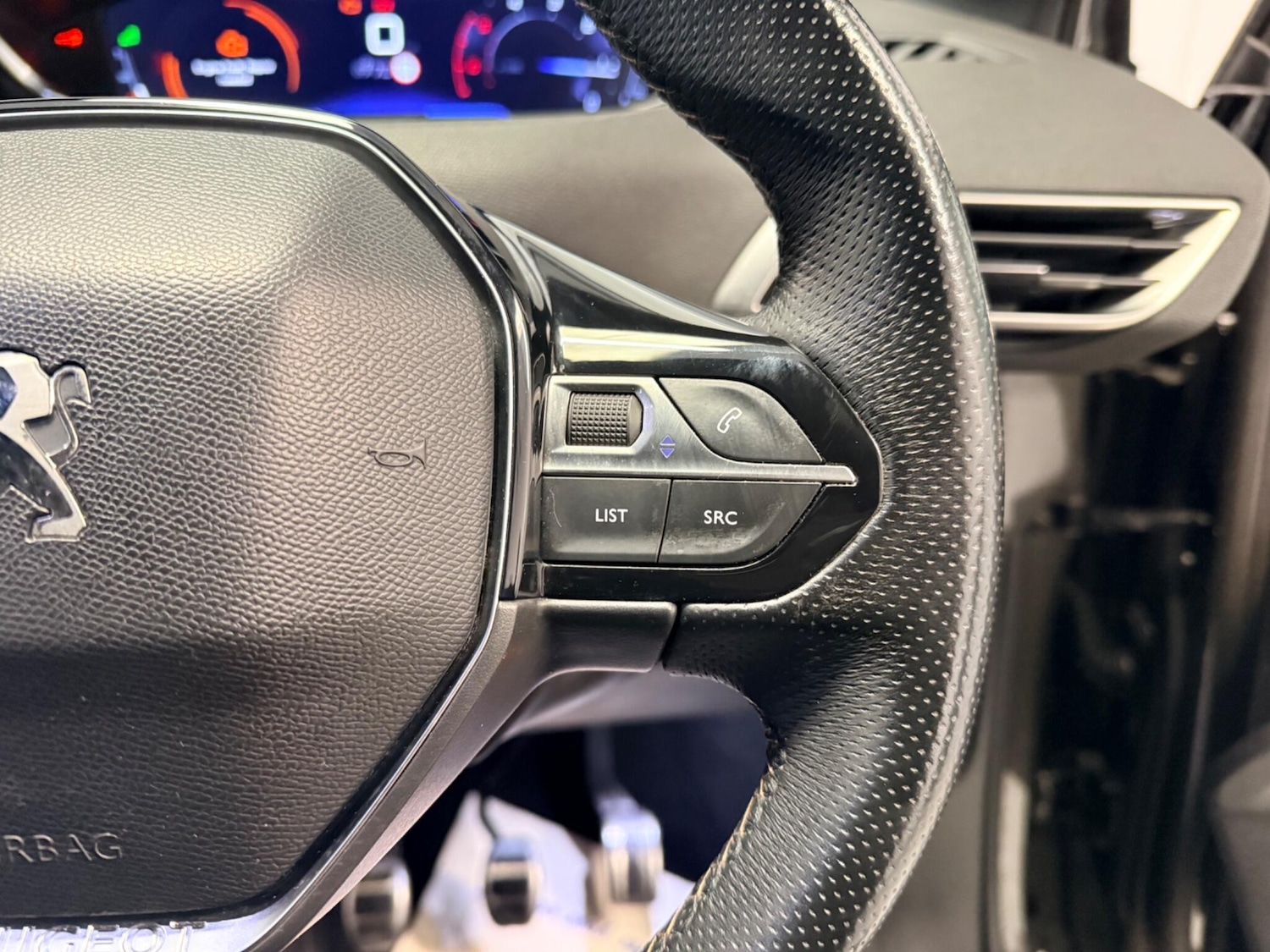 Used Peugeot 3008 2018 for sale - 77358704: Photo 24