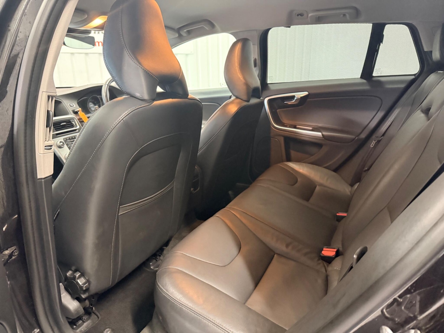 Used Volvo V60 2017 for sale - 77279292: Photo 13