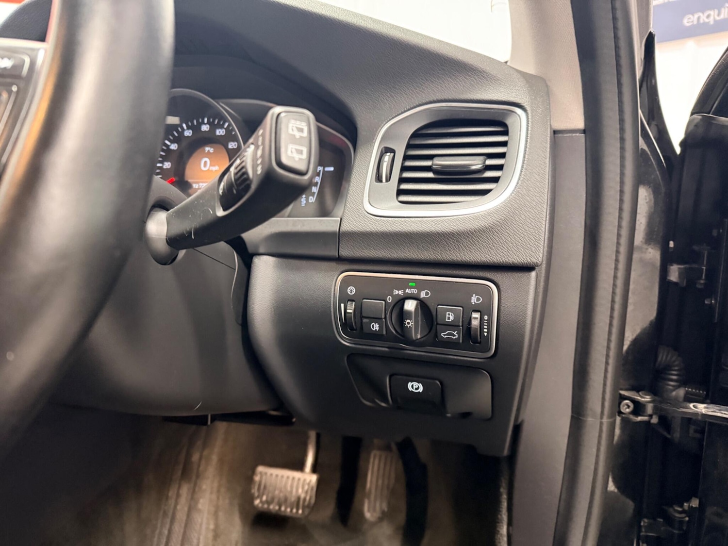 Used Volvo V60 2017 for sale - 77279292: Photo 26