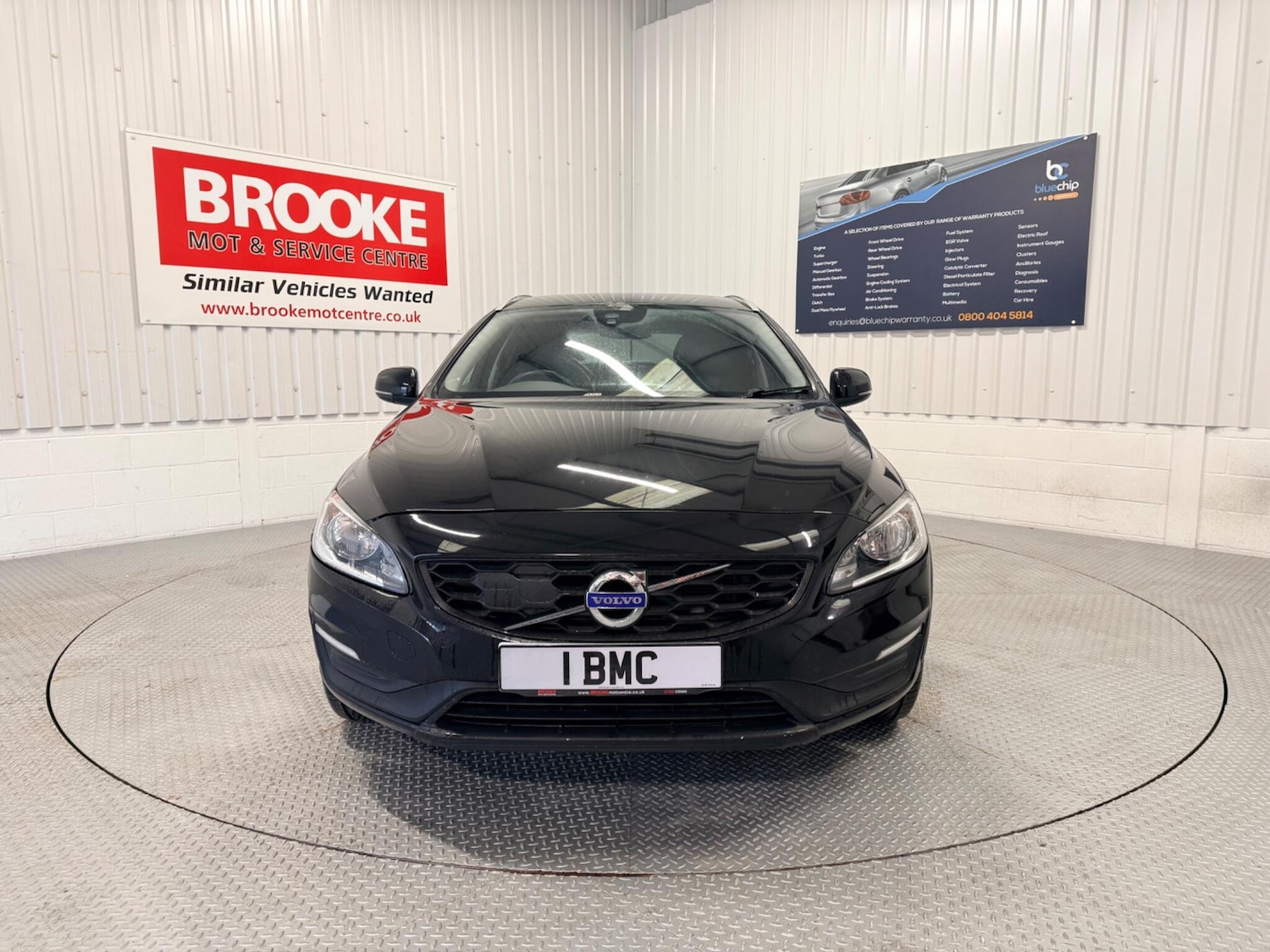 Used Volvo V60 2017 for sale - 77279292: Photo 3