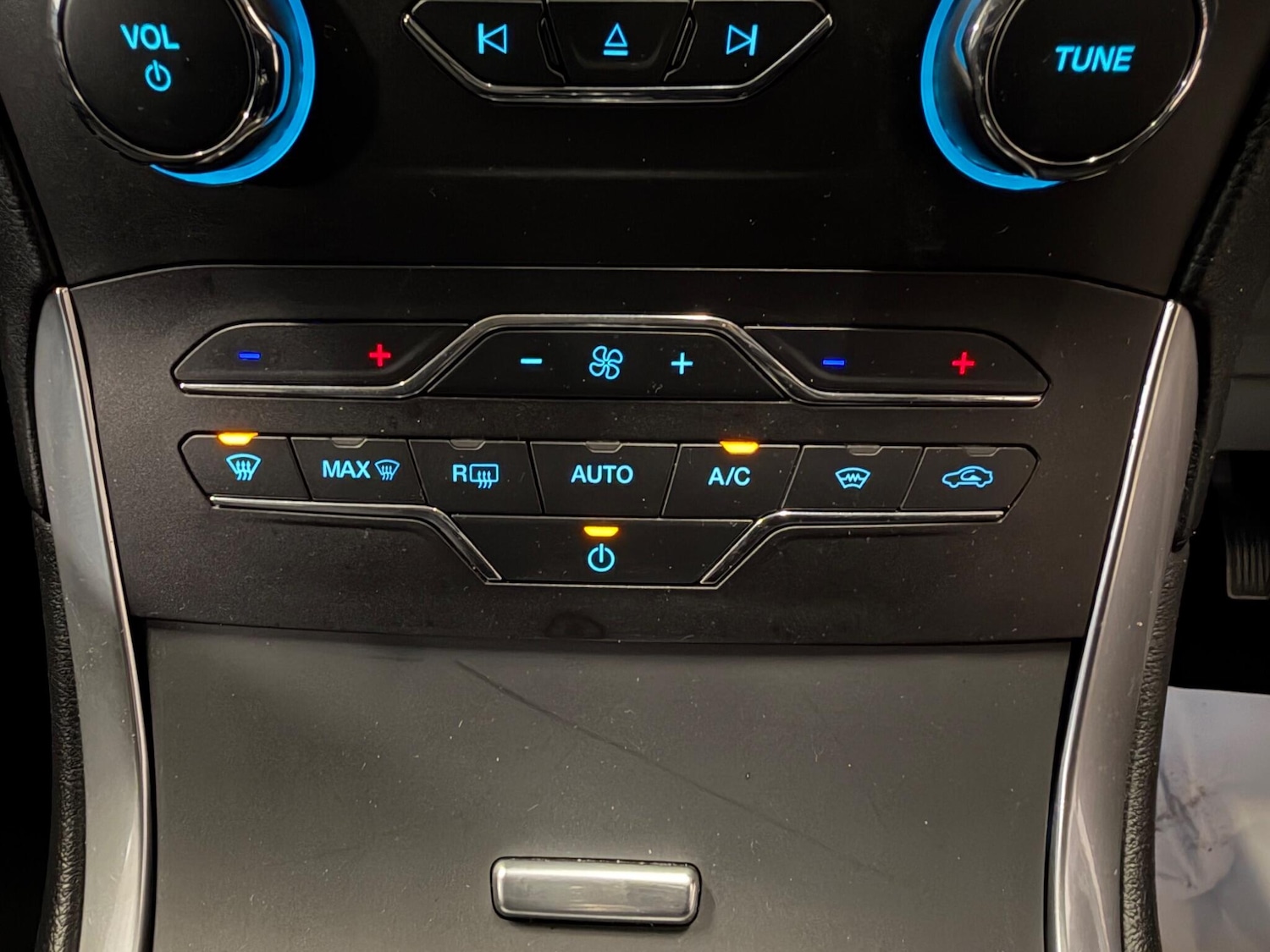 Used Ford S-Max 2018 for sale - 76456662: Photo 27