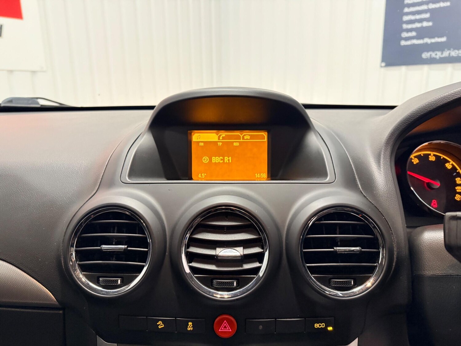 Used Vauxhall Antara 2016 for sale - 77386837: Photo 23