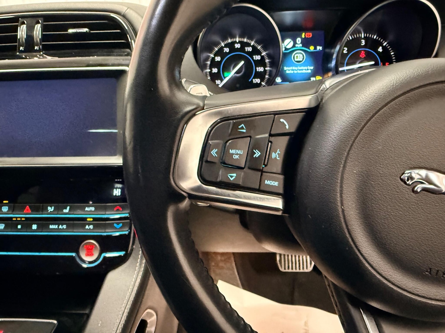 Used Jaguar F-Pace 2018 for sale - 77439786: Photo 18