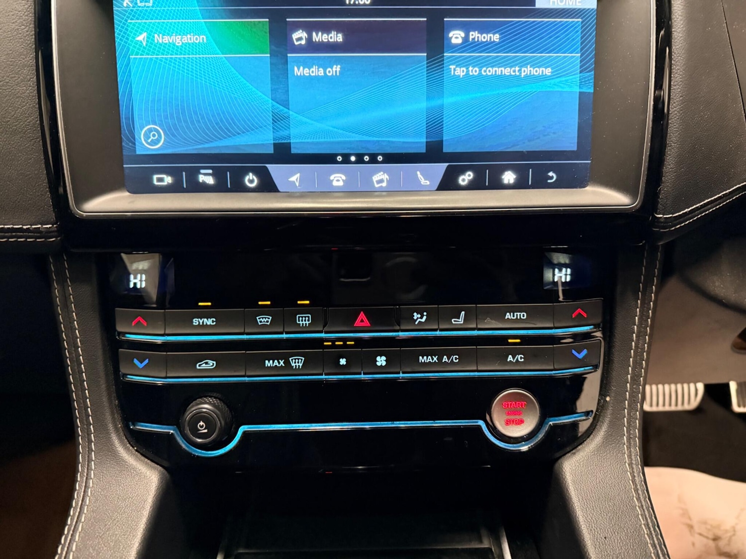 Used Jaguar F-Pace 2018 for sale - 77439786: Photo 24