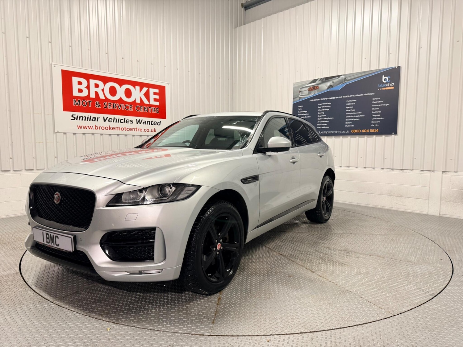 Used Jaguar F-Pace 2018 for sale - 77439786: Photo 5