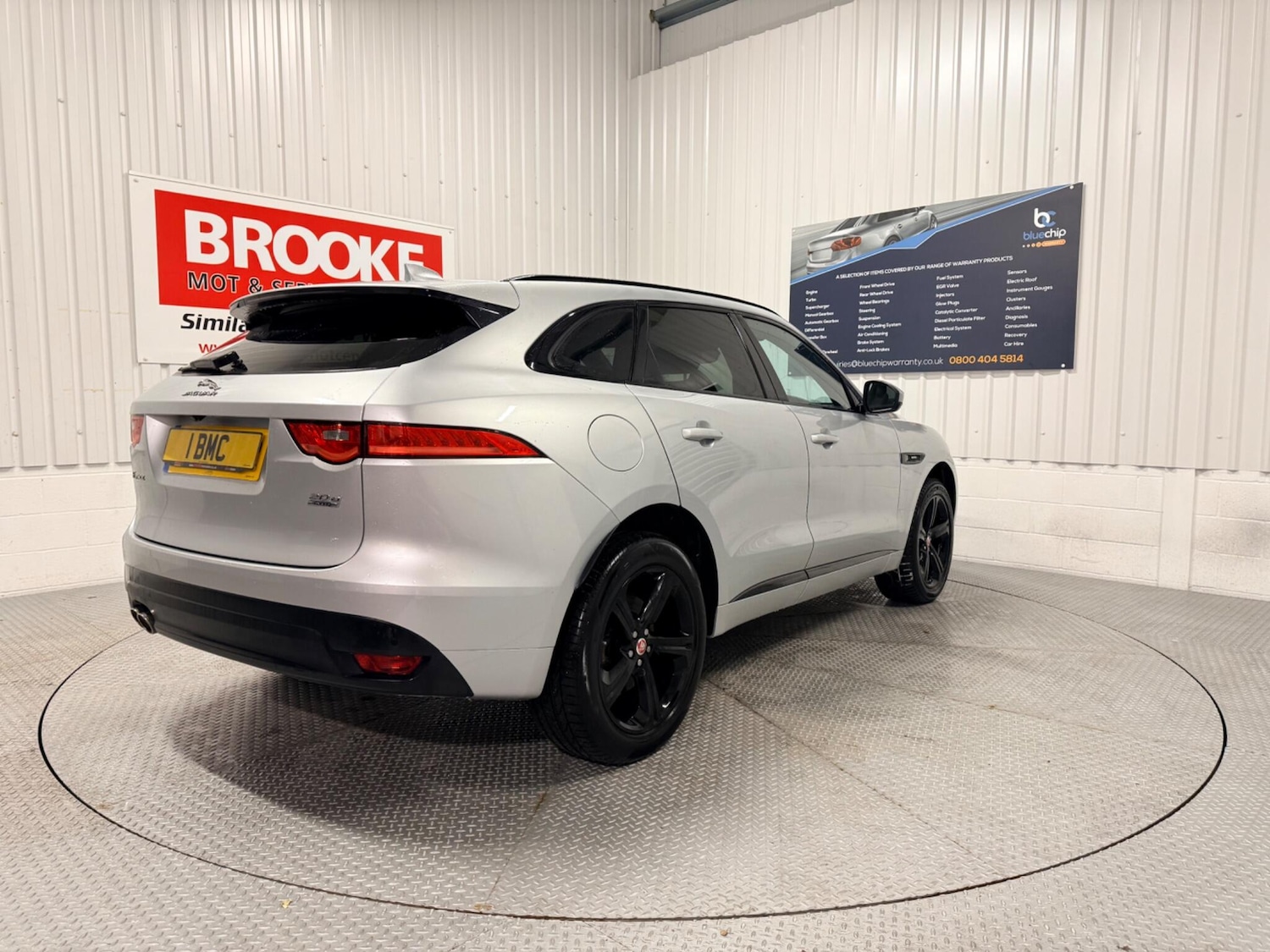 Used Jaguar F-Pace 2018 for sale - 77439786: Photo 7