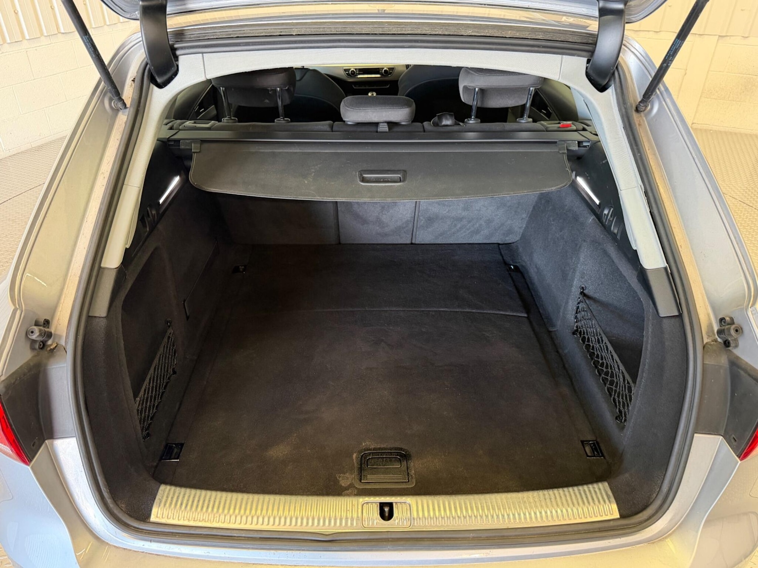 Used Audi A4 2016 for sale - 77957667: Photo 11